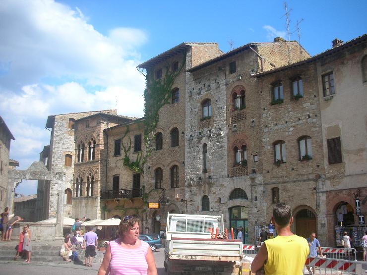 Click for original image 804k 2592x1944