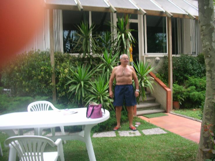 Click for original image 788k 2592x1944