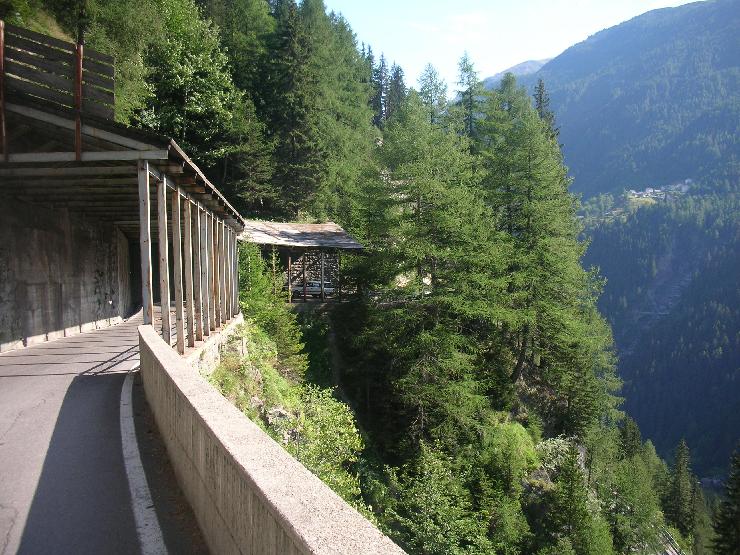 Click for original image 945k 2592x1944