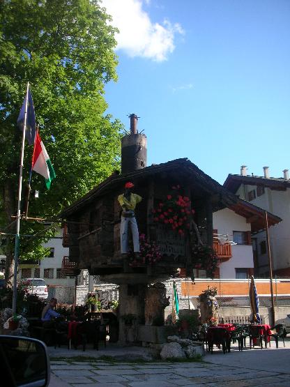 Click for original image 695k 1944x2592